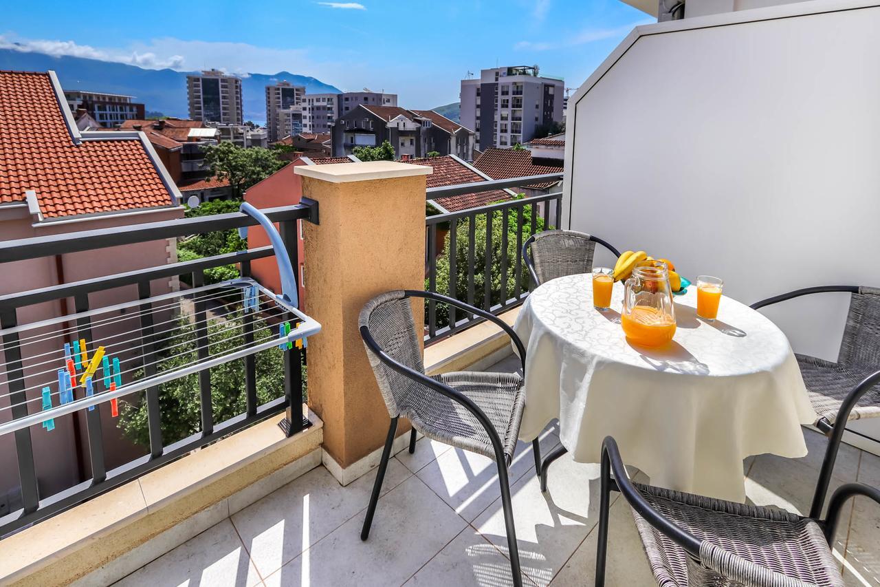 Aqua Breeze Apartments Budva Exterior foto